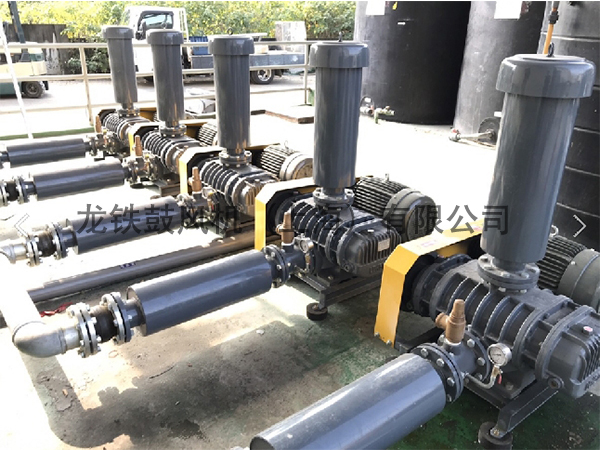 龍鐵羅茨鼓風機 龍鐵羅茨鼓風機